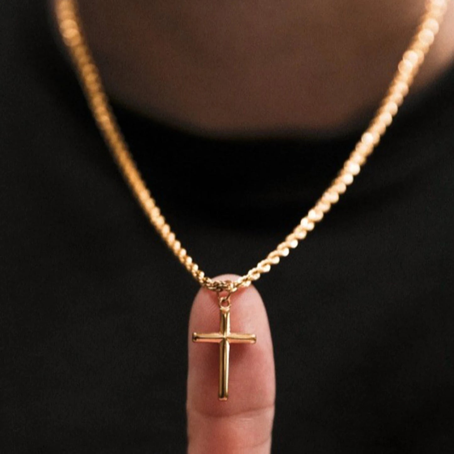 Náhrdelník s křížem