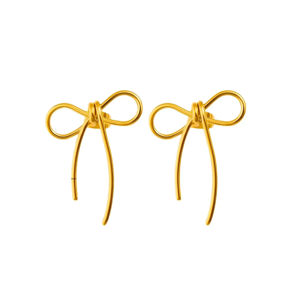 Ribbon Gold Náušnice – Jemná Elegance v Každém Detailu