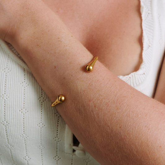 Petra - Otevřený náramek z nerezové oceli