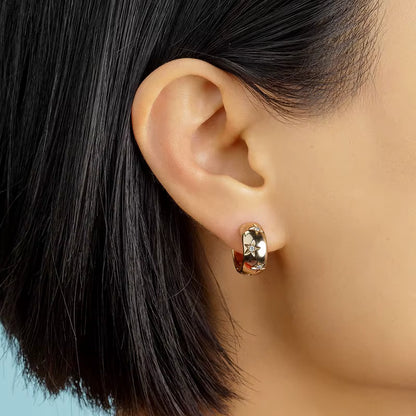 Zlaté náušnice s hvězdami