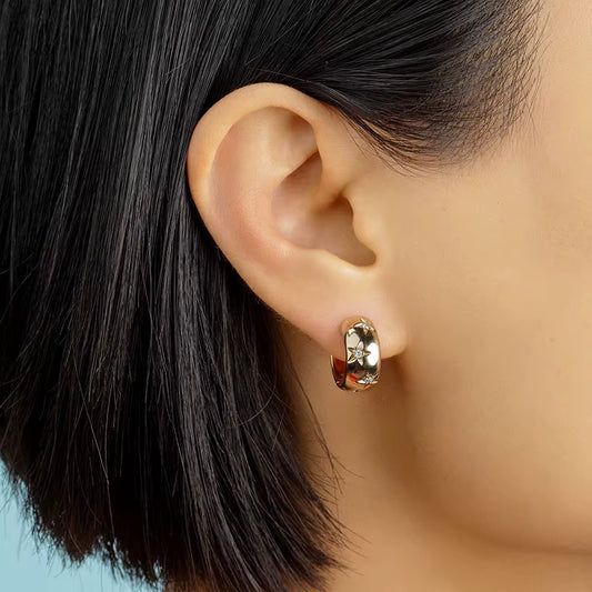 Zlaté náušnice s hvězdami