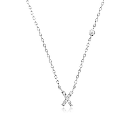 Juno - Náhrdelník s krystalovým písmenem z nerezové oceli