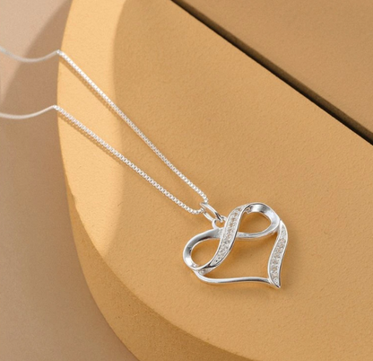 Náhrdelník Tria se zirkonovým srdcem