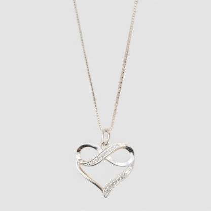 Náhrdelník Tria se zirkonovým srdcem